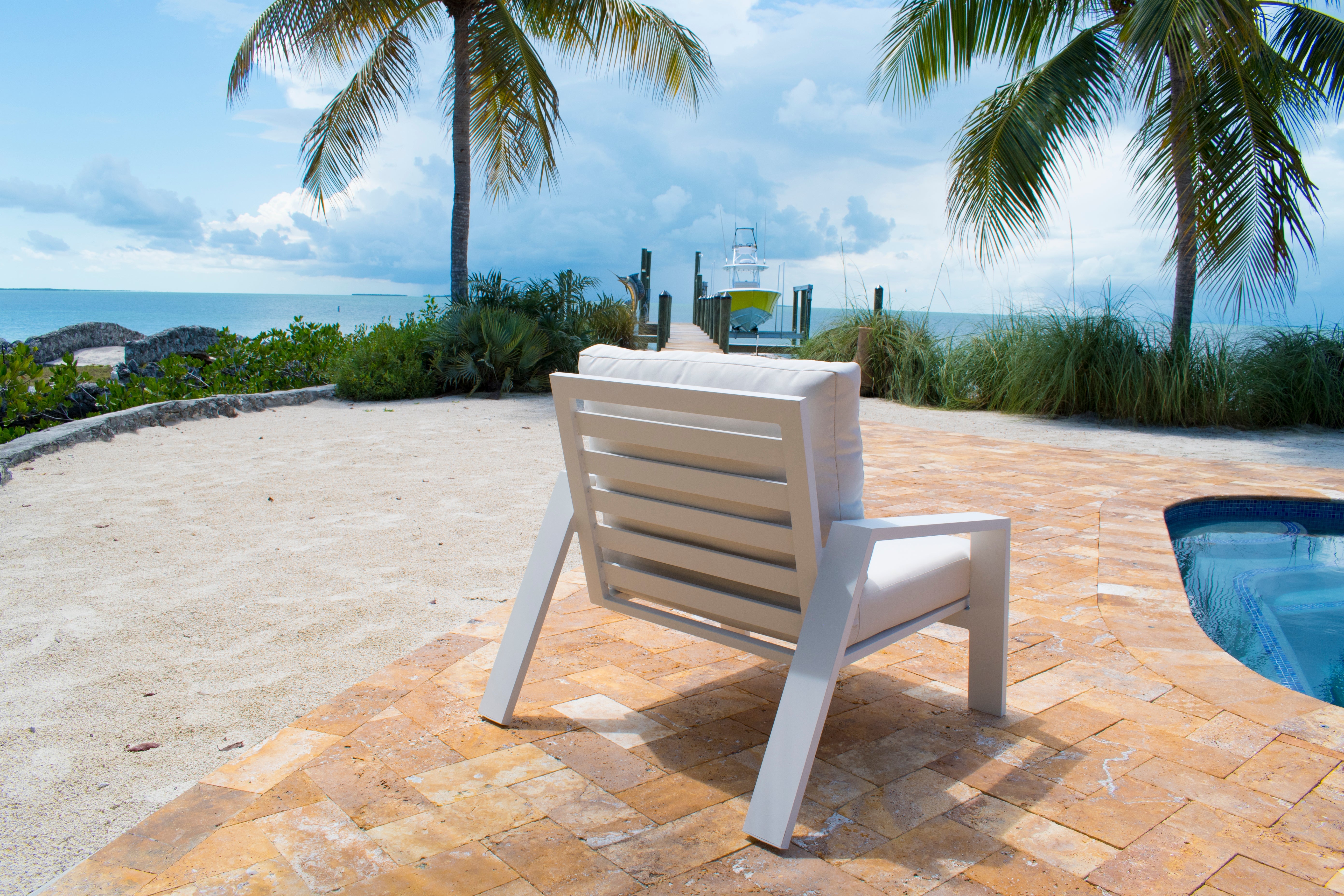 Panama Jack Mykonos Lounge Chair
