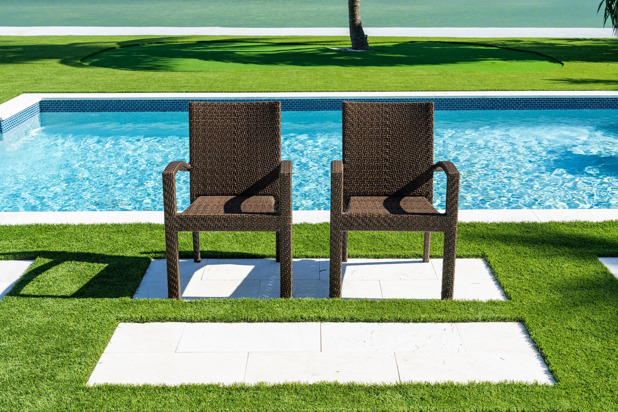 Atlantis Stackable Set of 2 Armchairs
